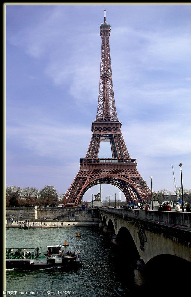 法国著名建筑巴黎塞纳河畔埃菲尔铁塔图片