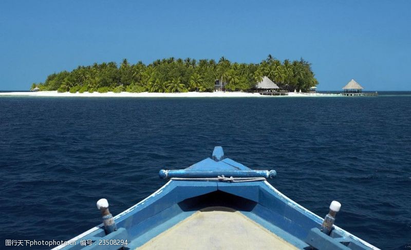 滨水景观蓝色的巴厘岛