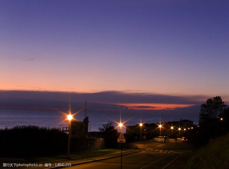 魅蓝法国勒阿弗尔海滨度假区夜景图片