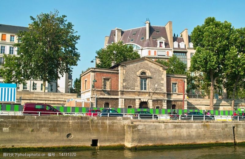 法国著名建筑巴黎塞纳河畔图片