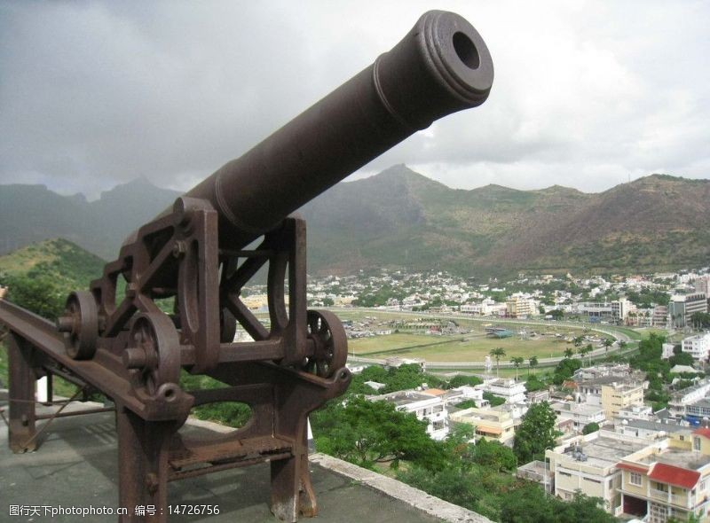 印度洋毛里求斯路易港抗击倭寇的土炮图片