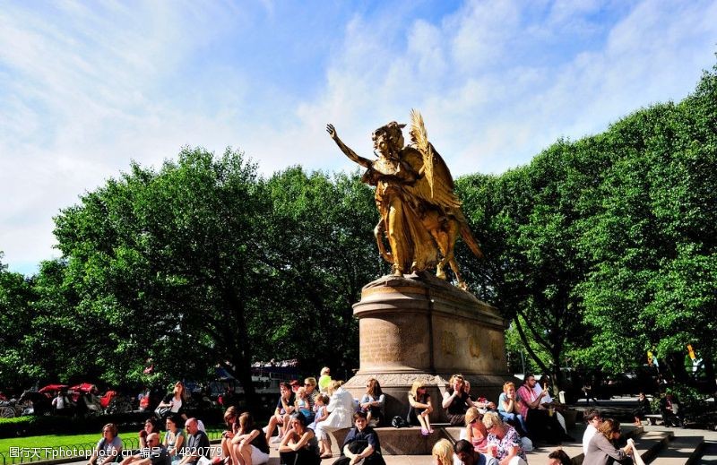 纽约的士纽约中央公园骑士和女神雕塑图片