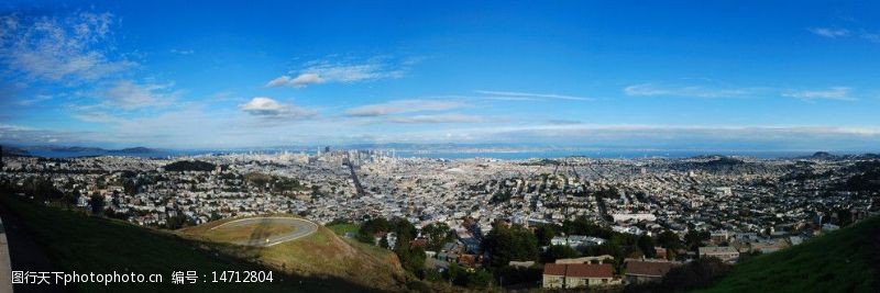 船只旧金山双峰山顶俯瞰城市全景图片