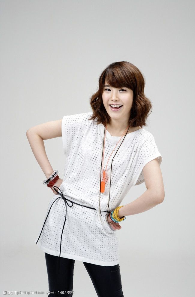 紧身裙韩国美女歌手图片
